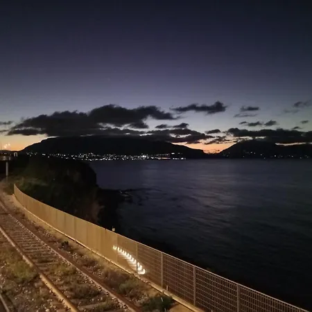 Finestra Sul Mare Di Alessandro Appartement *