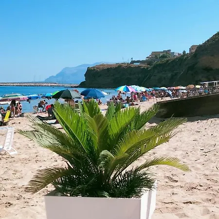 Finestra Sul Mare Di Alessandro