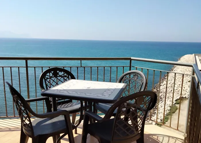 Finestra Sul Mare Di Alessandro Balestrate